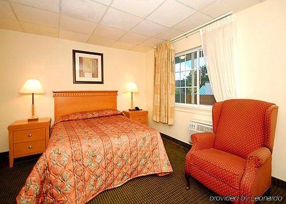 Inn At Монтиселло Экстерьер фото